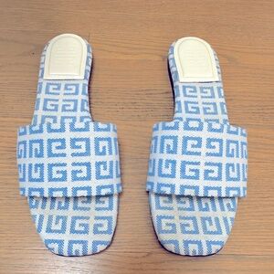 Givenchy 4G Flat Logo Sandal